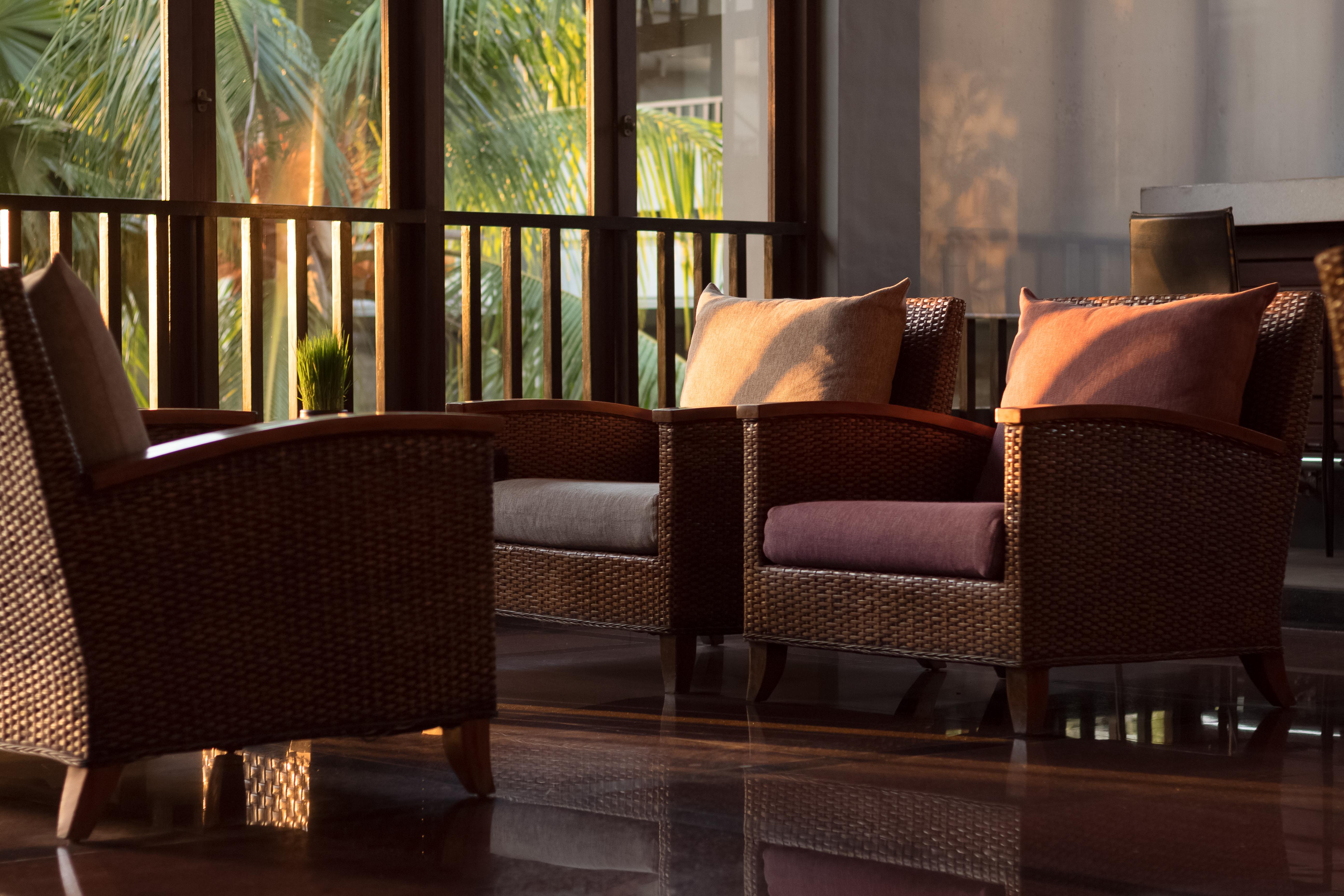 Bali Dynasty Resort Kuta Lombok Exterior foto The interior of the hotel